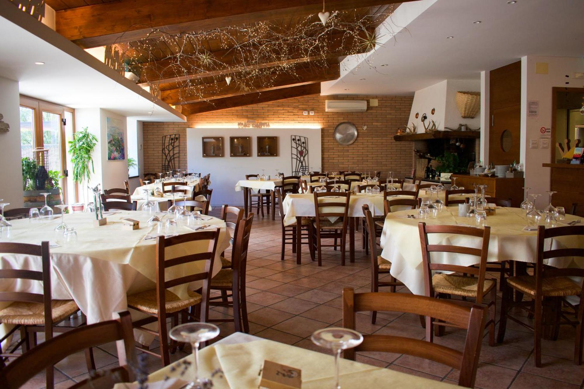 Agriturismo Monte Del Re Сан-Пьетро-аль-Натизоне Экстерьер фото